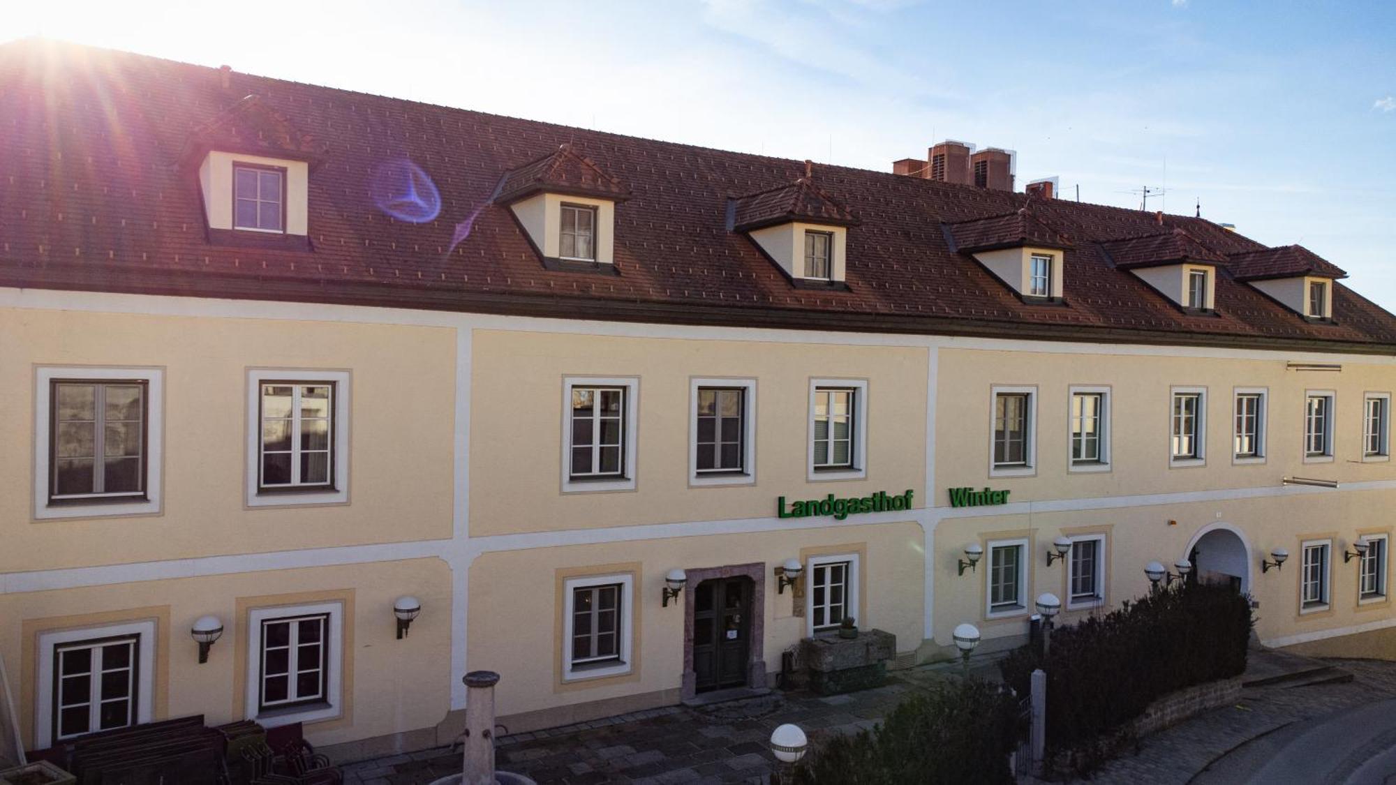 Landgasthof Winter Ardagger Stift Exterior photo
